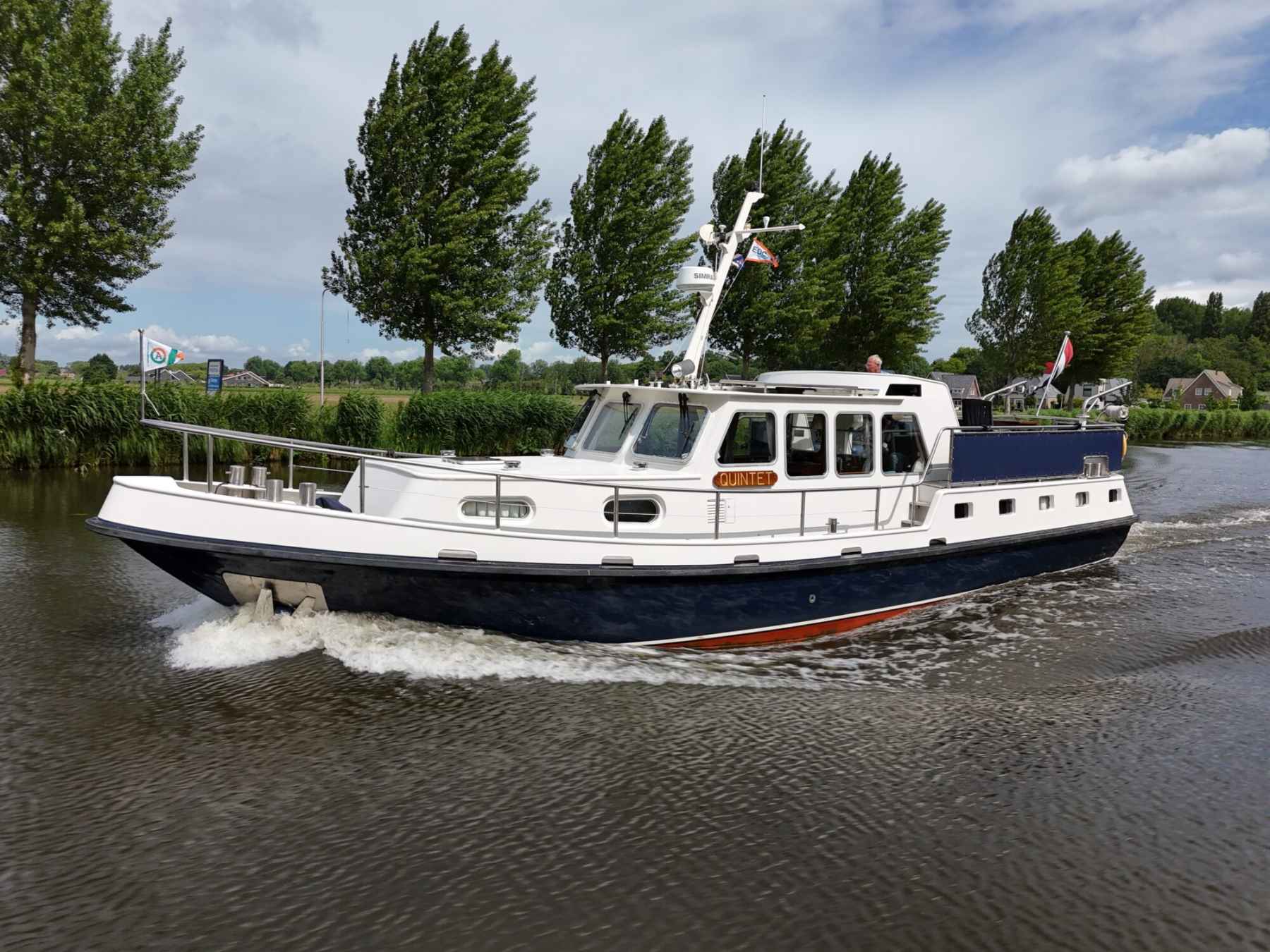 Motorboot Damen Pushy Cat 15.00 AK Cabrio