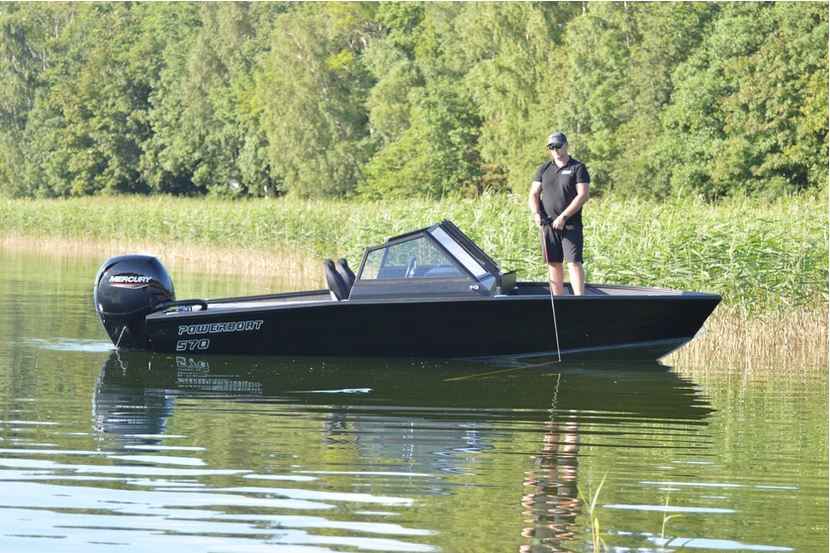 Motorboot Raubfischzentrum - Frederic Frey Powerboat 570 DC