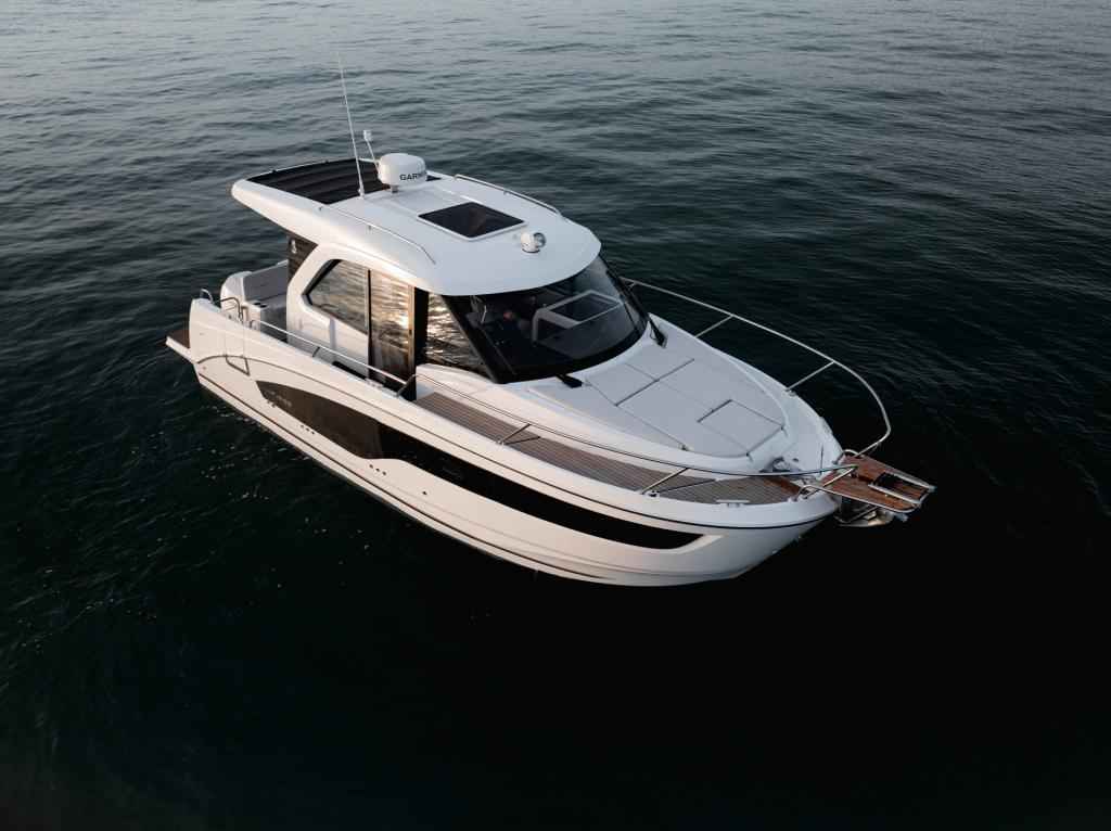 Motorboot Beneteau Antares 9 V2 New Modell !!!