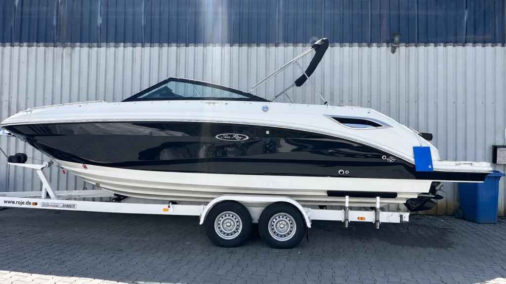 Motorboot Sea Ray SDX250E & Trailer  (1. Hand)