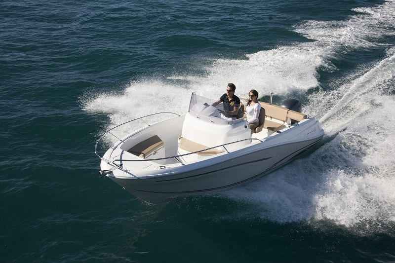Motorboot Jeanneau Cap Camarat 5.5 CC