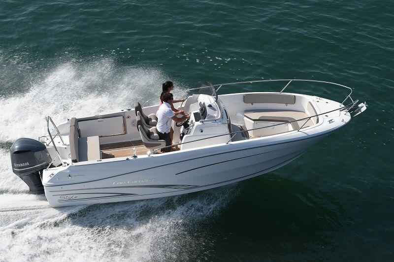 Motorboot Jeanneau Cap Camarat 7.5 CC