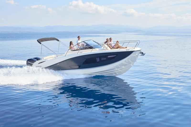 Motorboot Quicksilver ACTIV 875 SUNDECK