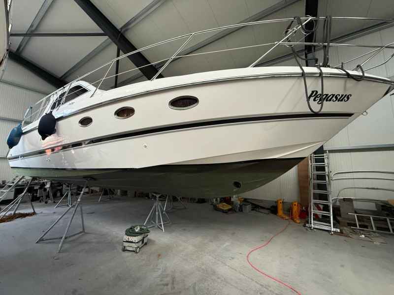 Motorboot Seawing 355 HT