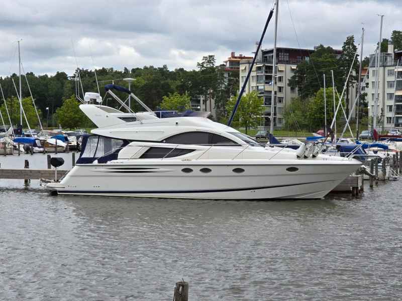 Motorboot Fairline Phantom 43