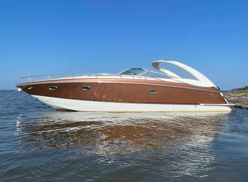 Motorboot Cobalt Boats 360 Performance Cruiser