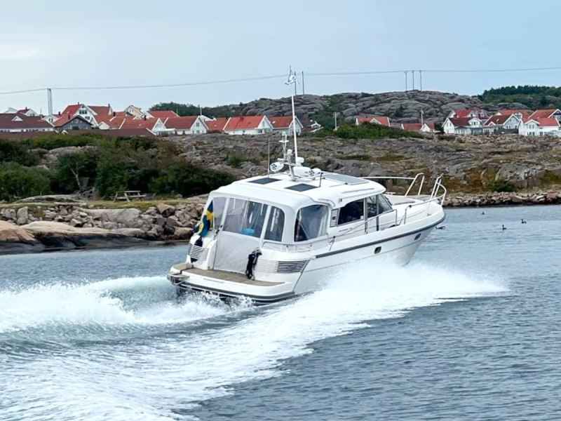 Motorboot Nimbus 42 Nova Coupé