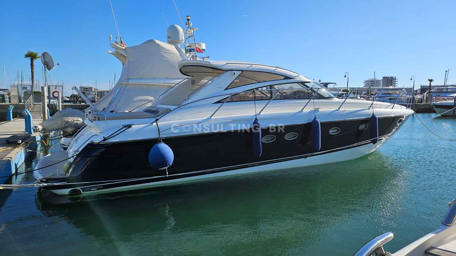 Motorboot Princess V48 HT