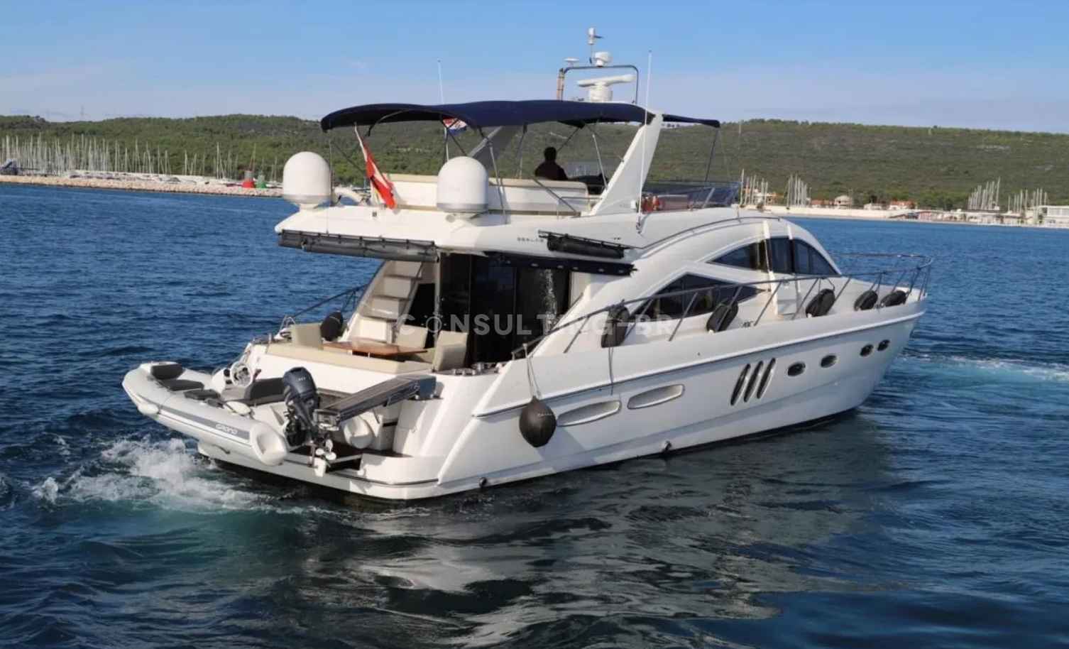 Motorboot Sealine T60