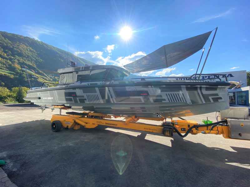 Motorboot Axopar Brabus Shadow 900 Cross Cabin