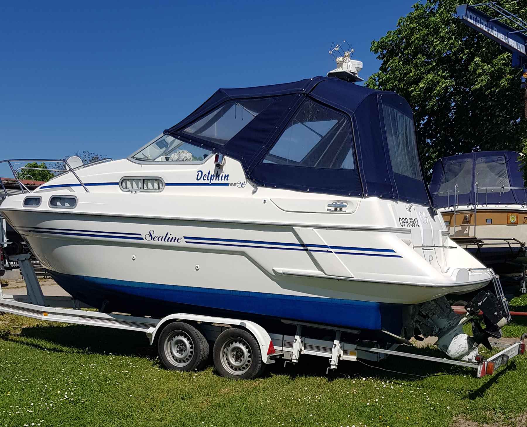 Motorboot Sealine 220 Family