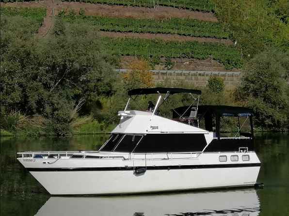 Motorboot Beach Craft 1260 FB
