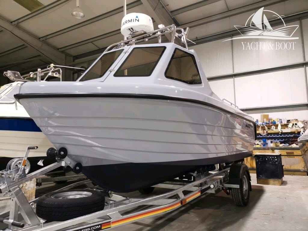 Motorboot Warrior Boats 2018